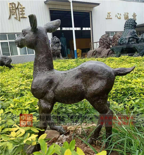 動物銅鹿雕塑.jpg 動物銅鹿雕塑.jpg