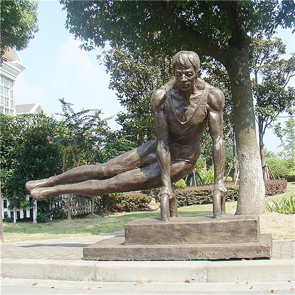 定做校園運(yùn)動(dòng)雕塑.jpg 定做校園運(yùn)動(dòng)雕塑.jpg