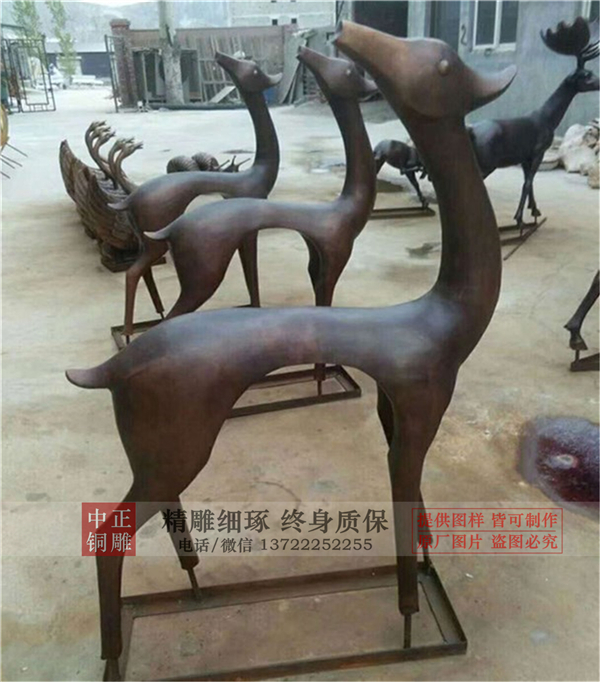 紫銅鹿鍛造動(dòng)物雕塑廠家.jpg