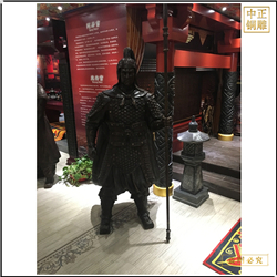 鑄銅關公 古代士兵拿劍槍銅雕塑