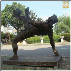 鑄銅關(guān)公 踢足球人物銅雕塑